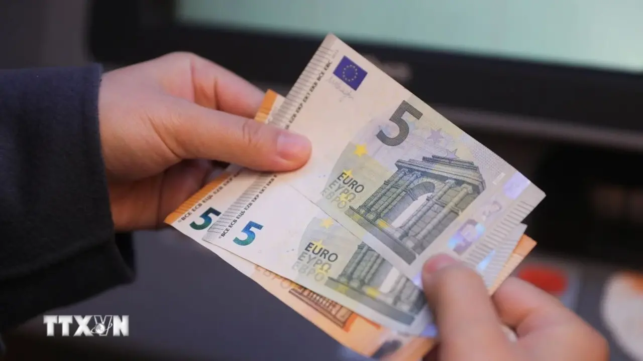 اليورو يحقق مكانة متنامية في الأسواق المالية العالمية.